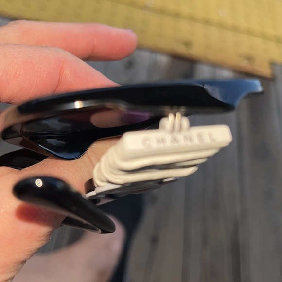 Chanel Sunglasses Oversized Butterfly Lambskin CC Logo - Picture 3 of 6